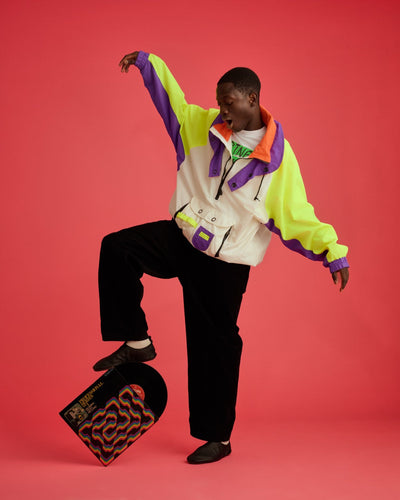 音に揺れて<br>ビビットレザーコーデ