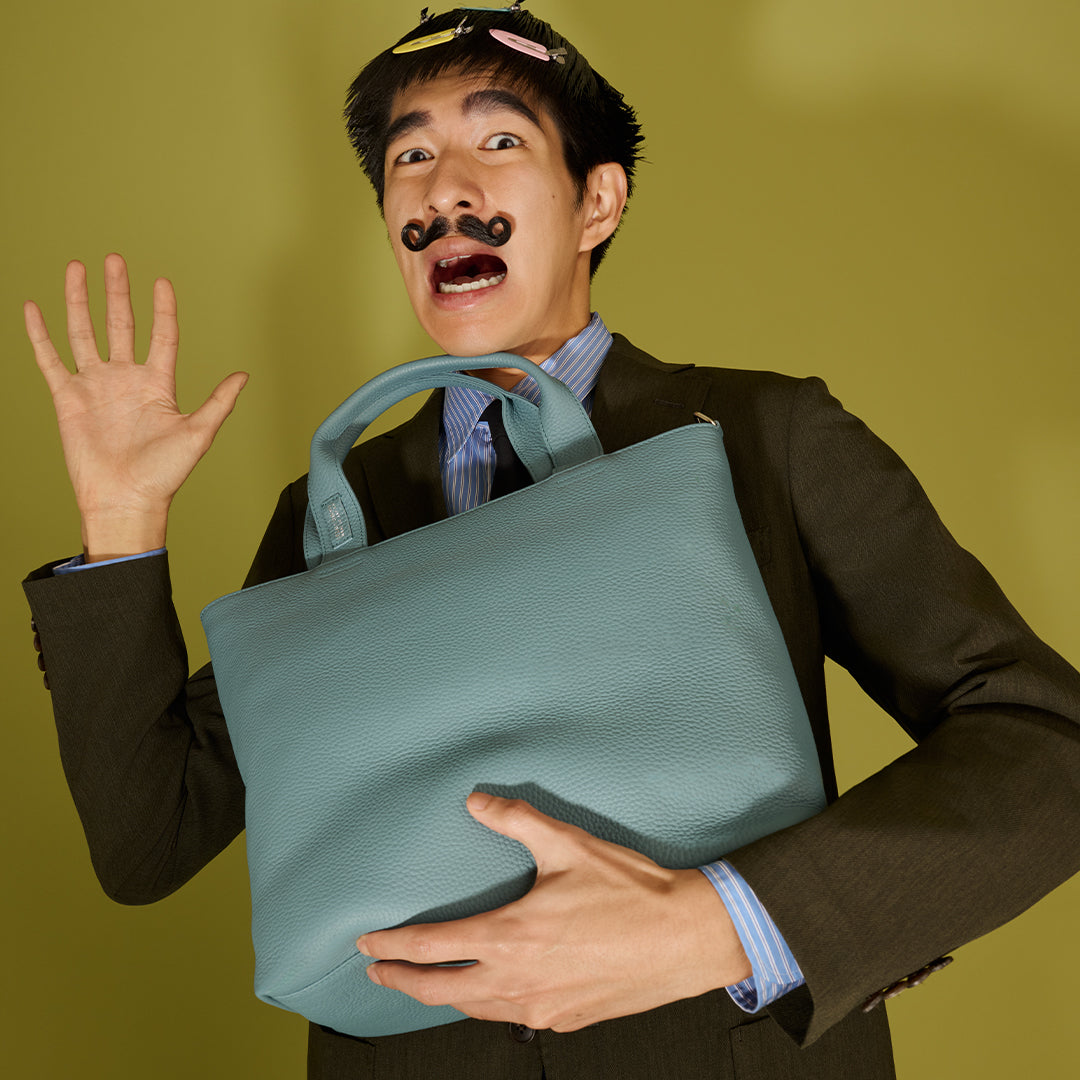 ＜LEZALI＞壓花皮革A4托特包/天藍色