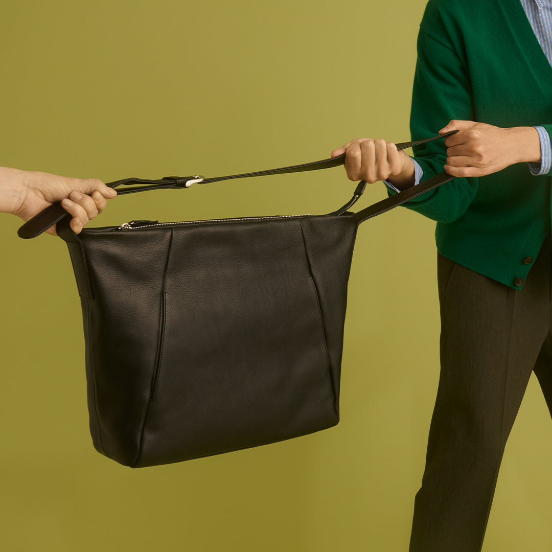 ＜VIA DOAN＞Zilda 方形斜肩包/黑色