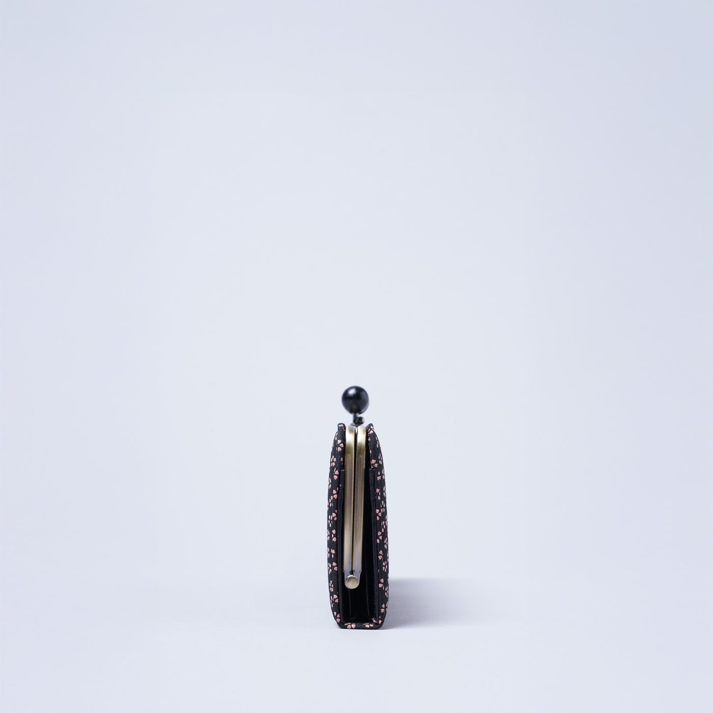 ＜キソラ＞古都印伝 がま口 ロングウォレット/瓢箪BLK (ブラック)