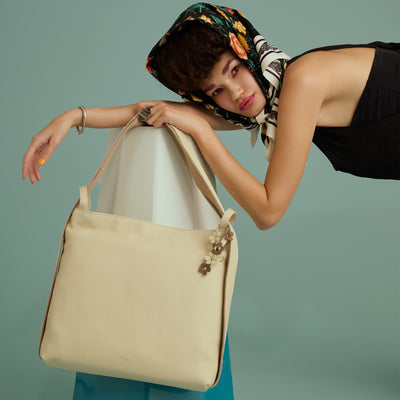 ＜SOEL＞兩用後背包 可橫向收納A4尺寸物品/象牙白