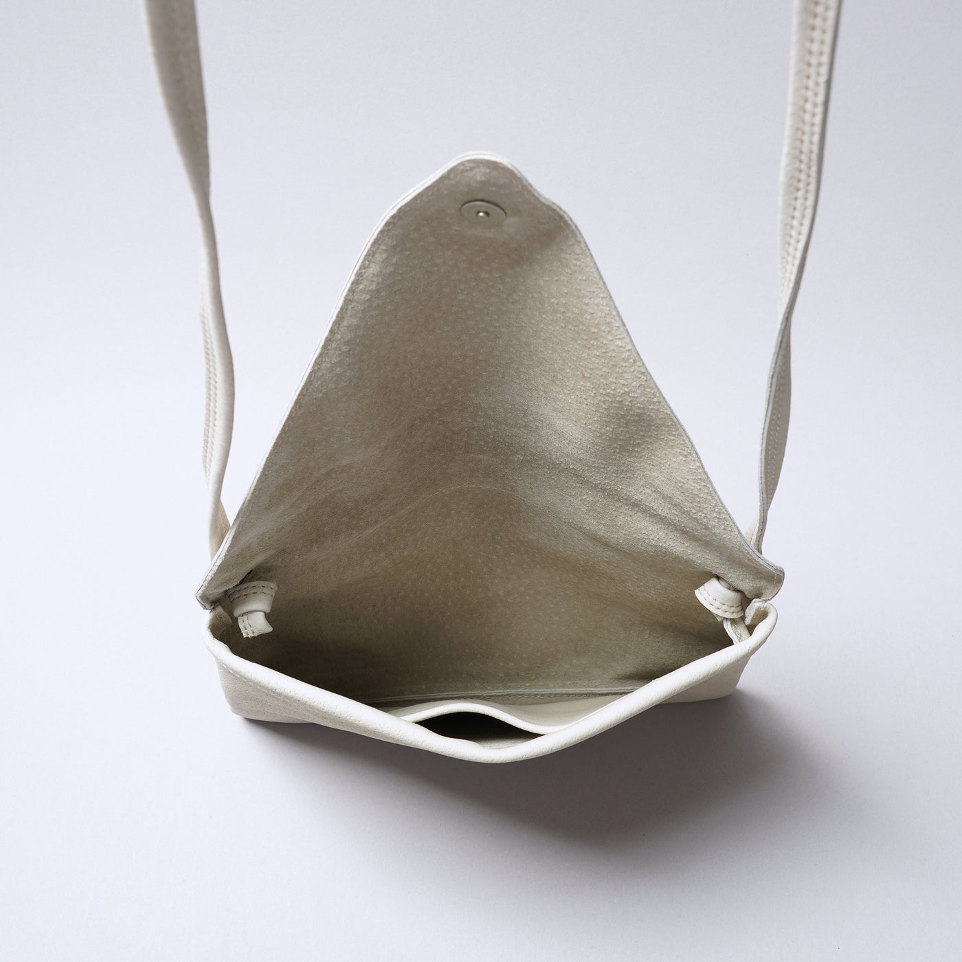 <REN> Hallie Triangle Flap / Black