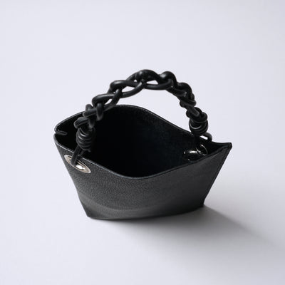 <SENTI FLATTER THE SENSES> Shrink Leather Chain Handle Mini Bag / Black