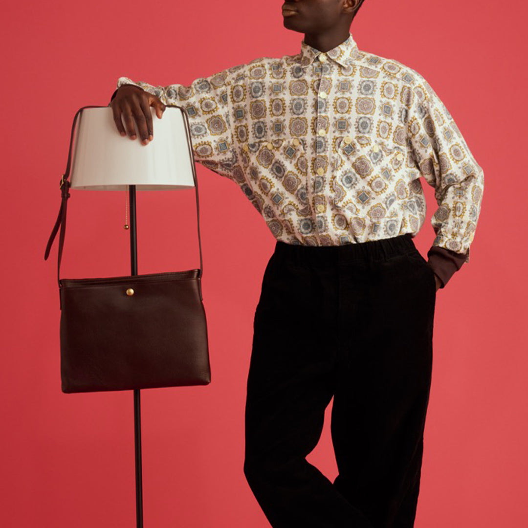 <DAKOTA BLACK LABEL> Io Series Horizontal Shoulder / Chocolate