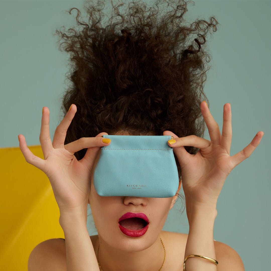 ＜キヨカワ＞［ZITA］Kye Pouch/ブルー