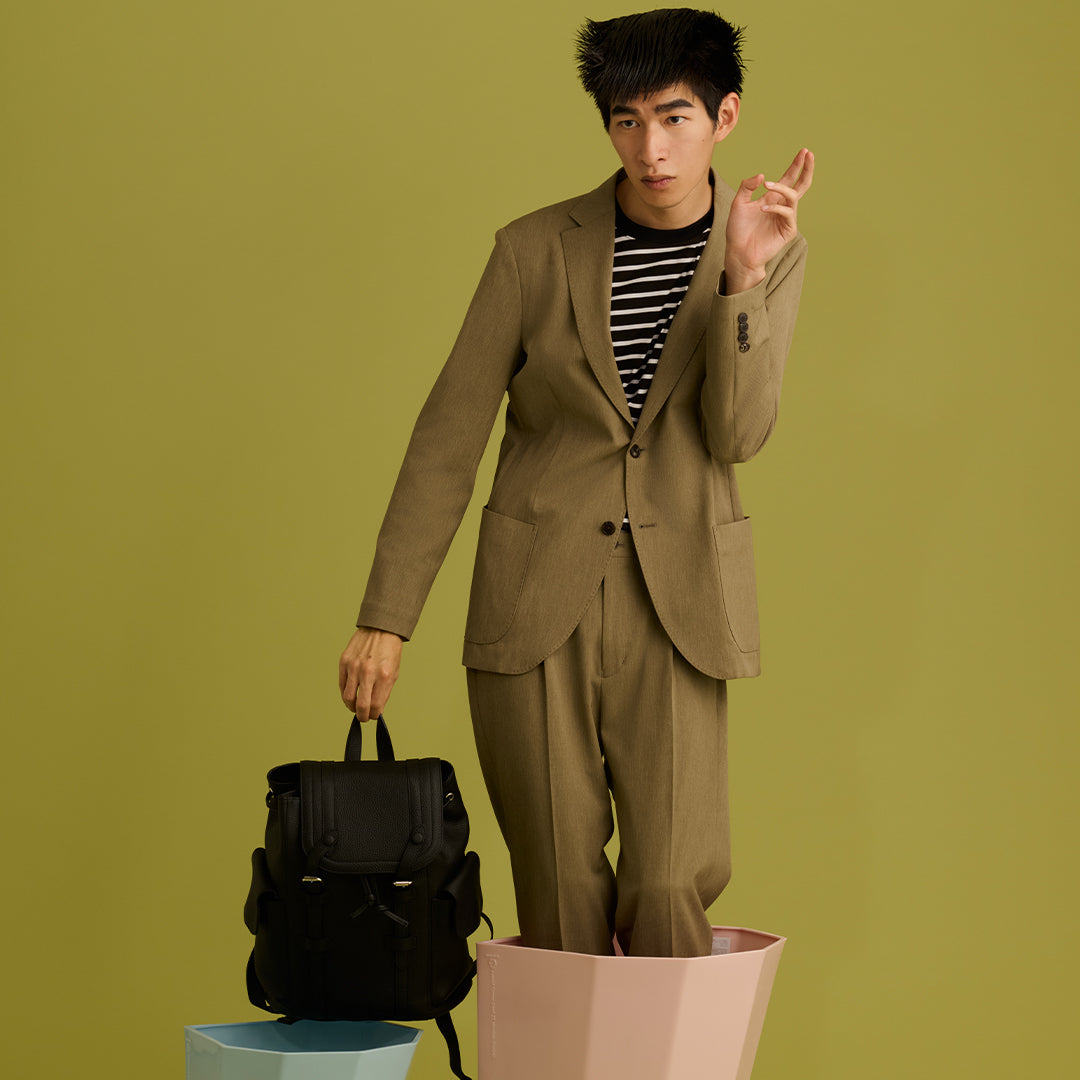 <LEZALI>  Embossed Leather Drawstring Day Backpack / Black