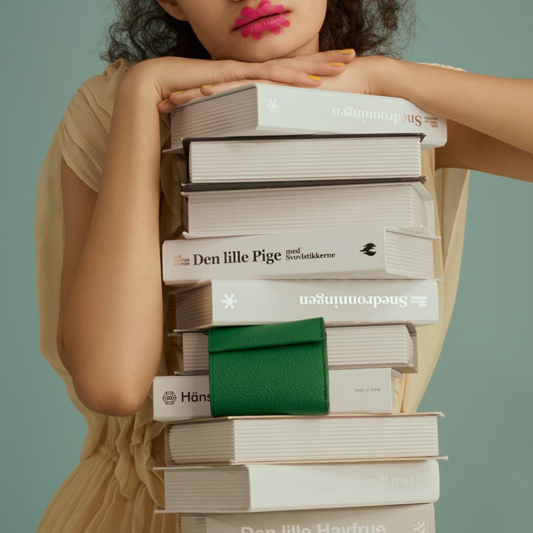 <numeri> Compact Purse / Green