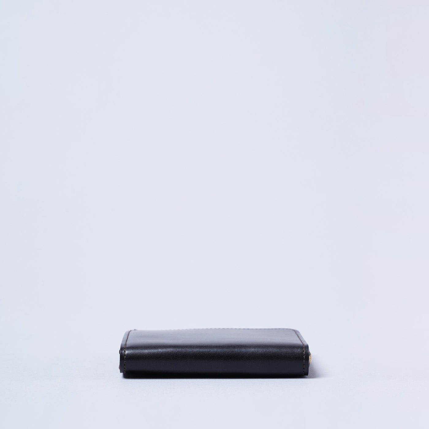 <CRAFSTO>  Bridle Leather L Zip Wallet / Navy