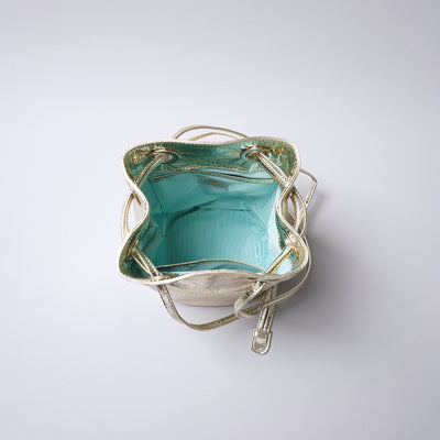 ＜コケット＞Bohemeシャイニー（巾着バッグ）/ブラック