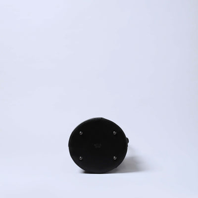 ＜ESTINE＞Noirism系列 皮革水桶包/黑色