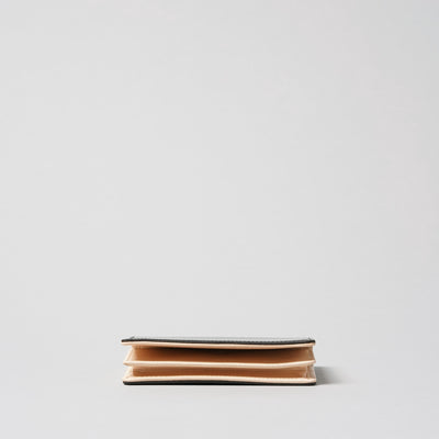 <Hawk Feathers>  Cordovan Business Card Holder / Black