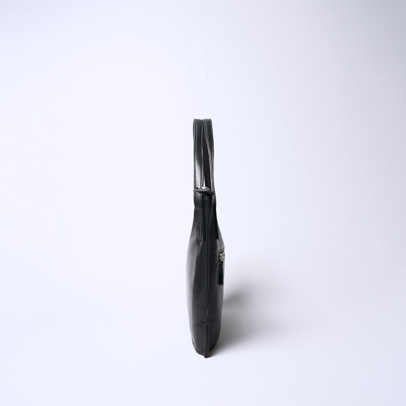 ＜リアルマインド ブラックレーベル＞フィッカ 薄マチトートバッグ/ブラック