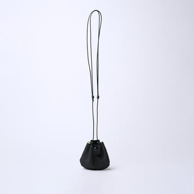 <SENTI FLATTER THE SENSES> Super Lightweight Dyneema Leather Drawstring Bag SS  / Black