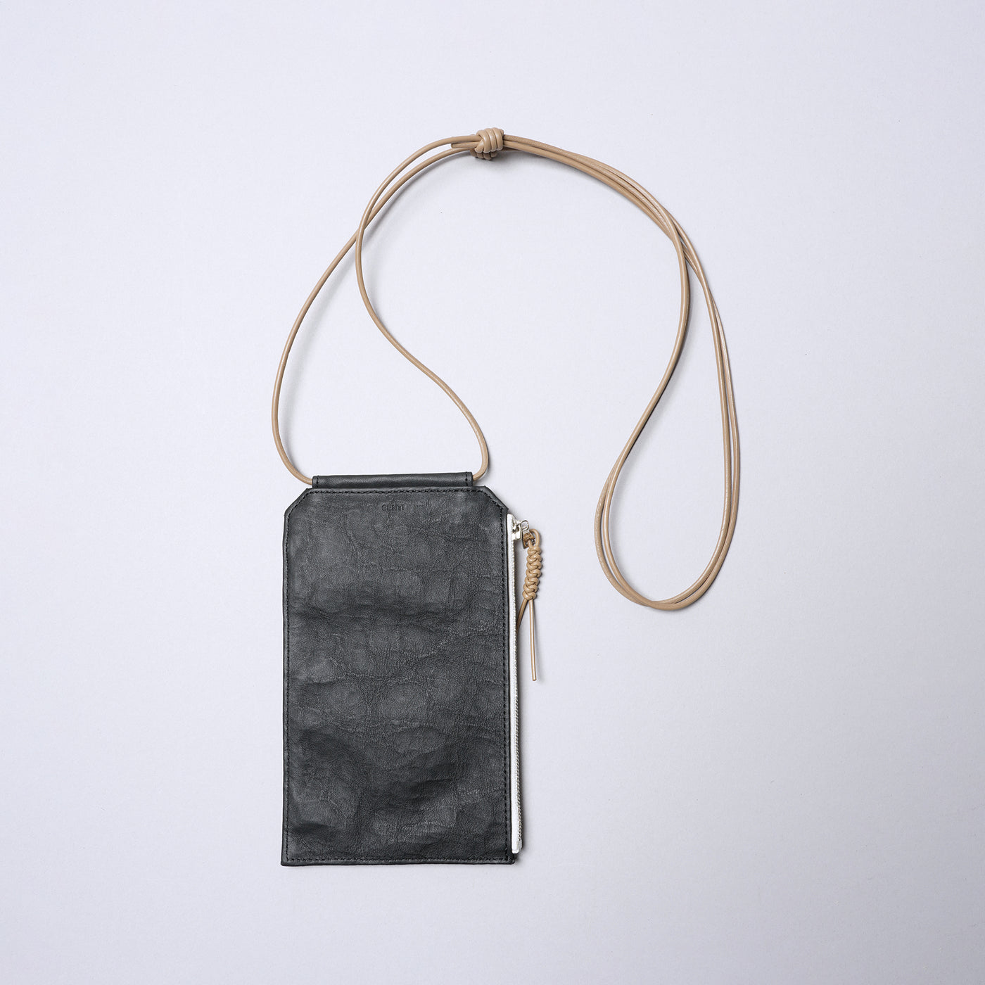 <SENTI FLATTER THE SENSES> Super Lightweight Dyneema Leather Travel Shoulder Bag / Black x Camel