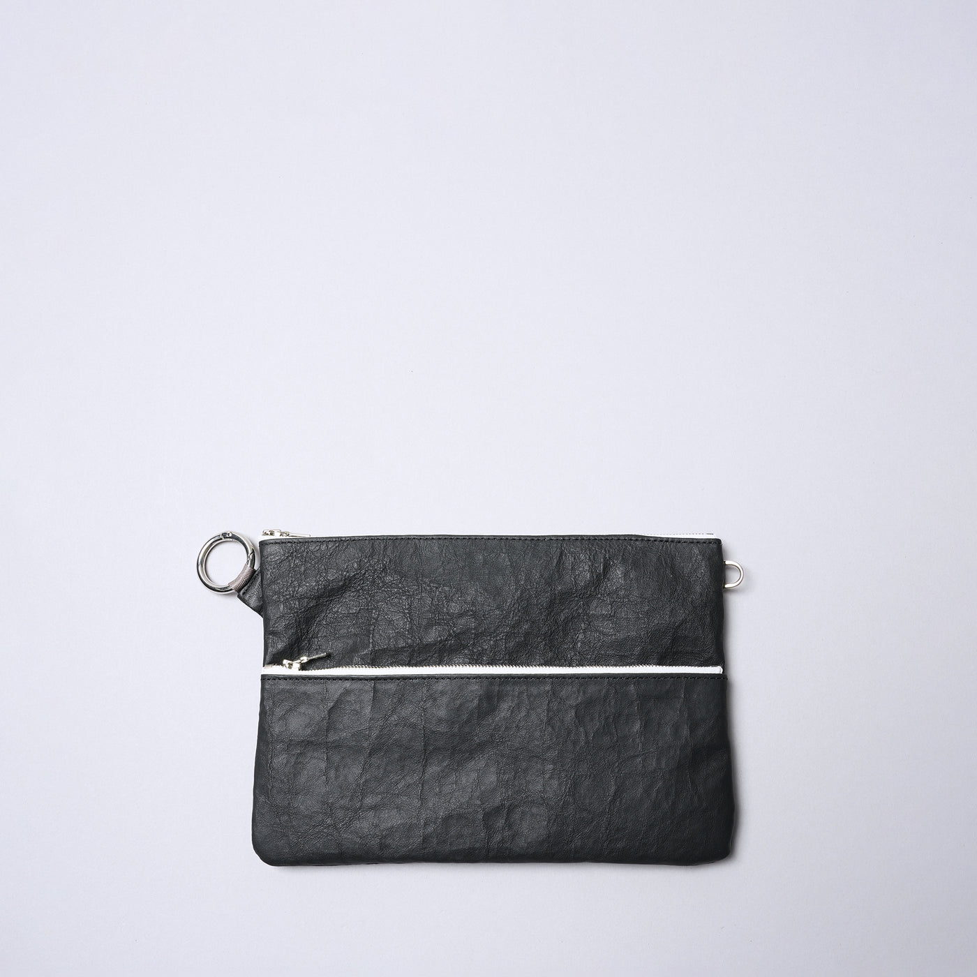 <SENTI FLATTER THE SENSES> Super Lightweight Dyneema Leather Double Zip Pouch LL / Black x Ivory