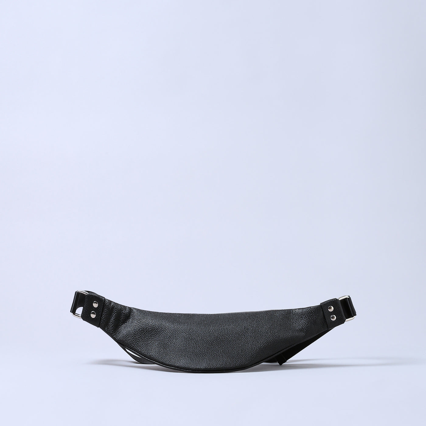 <SENTI FLATTER THE SENSES> Shrink Leather Neck Wallet Flat Body Bag / Black