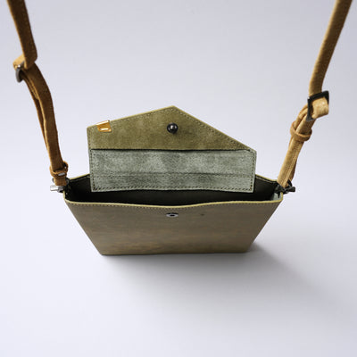 ＜keu＞Skinny Case L（11.5 inch）/紅銅鏽