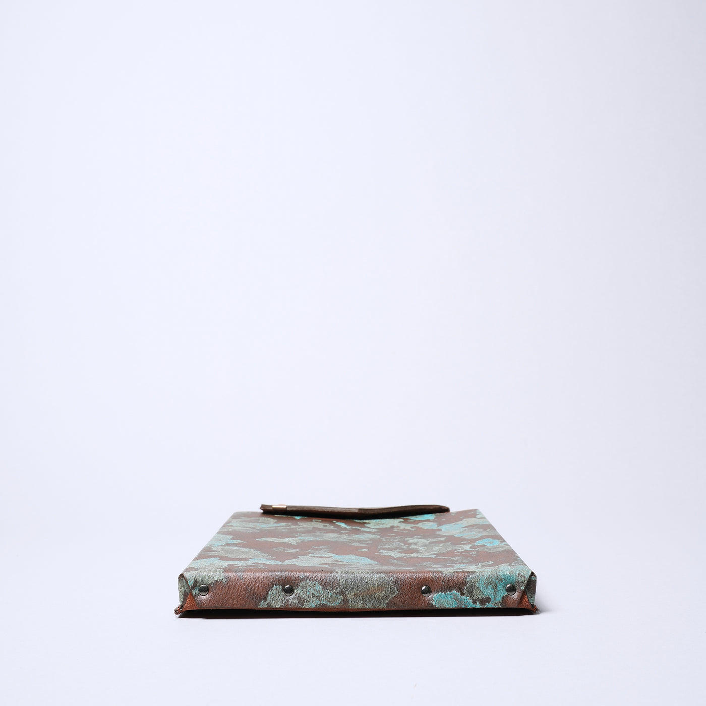 ＜keu＞Skinny Case L（11.5 inch）/紅銅鏽