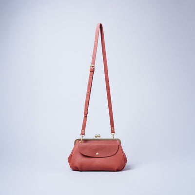 <kissora> Tommy Kiss Lock Tote Shoulder / BLK