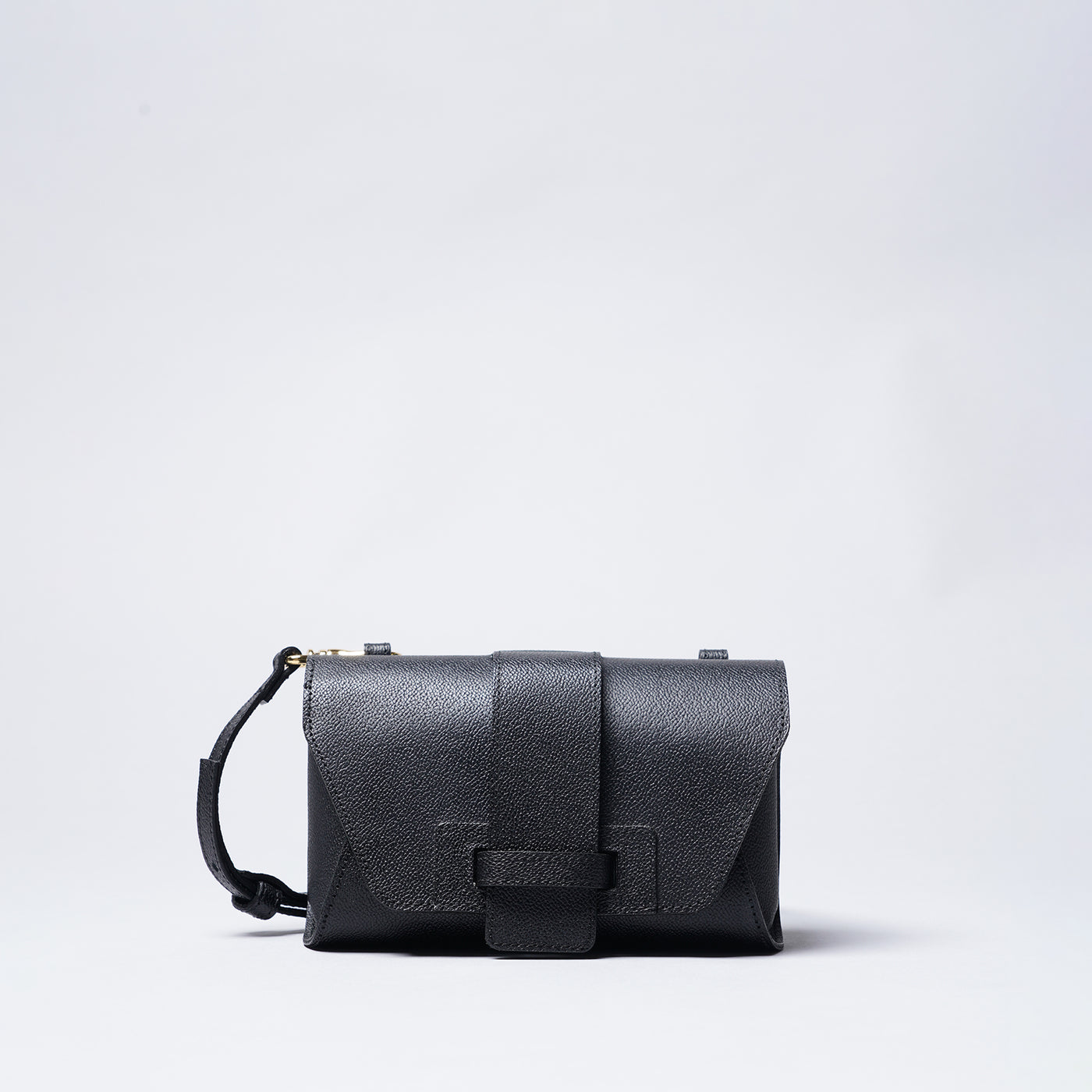 <re:credo> 4 way shoulder bag / Black