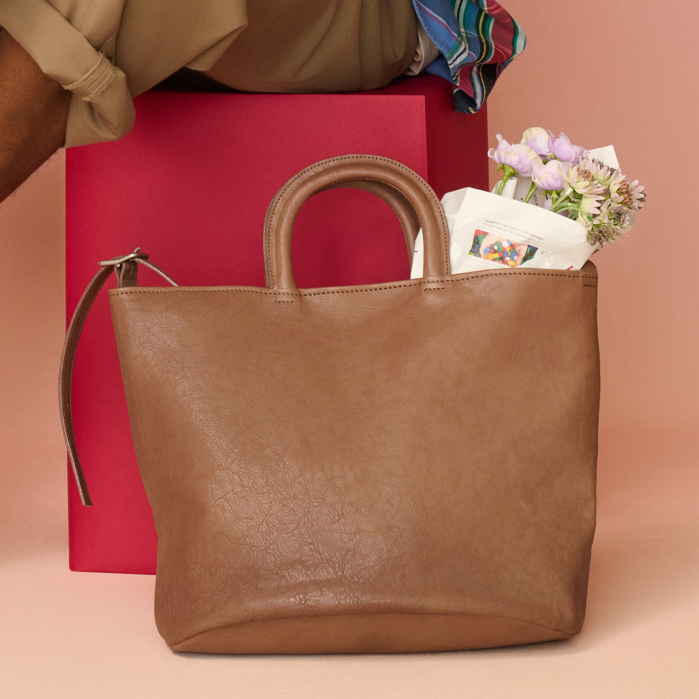 <numeri> Base Bucket Tote / Mocha