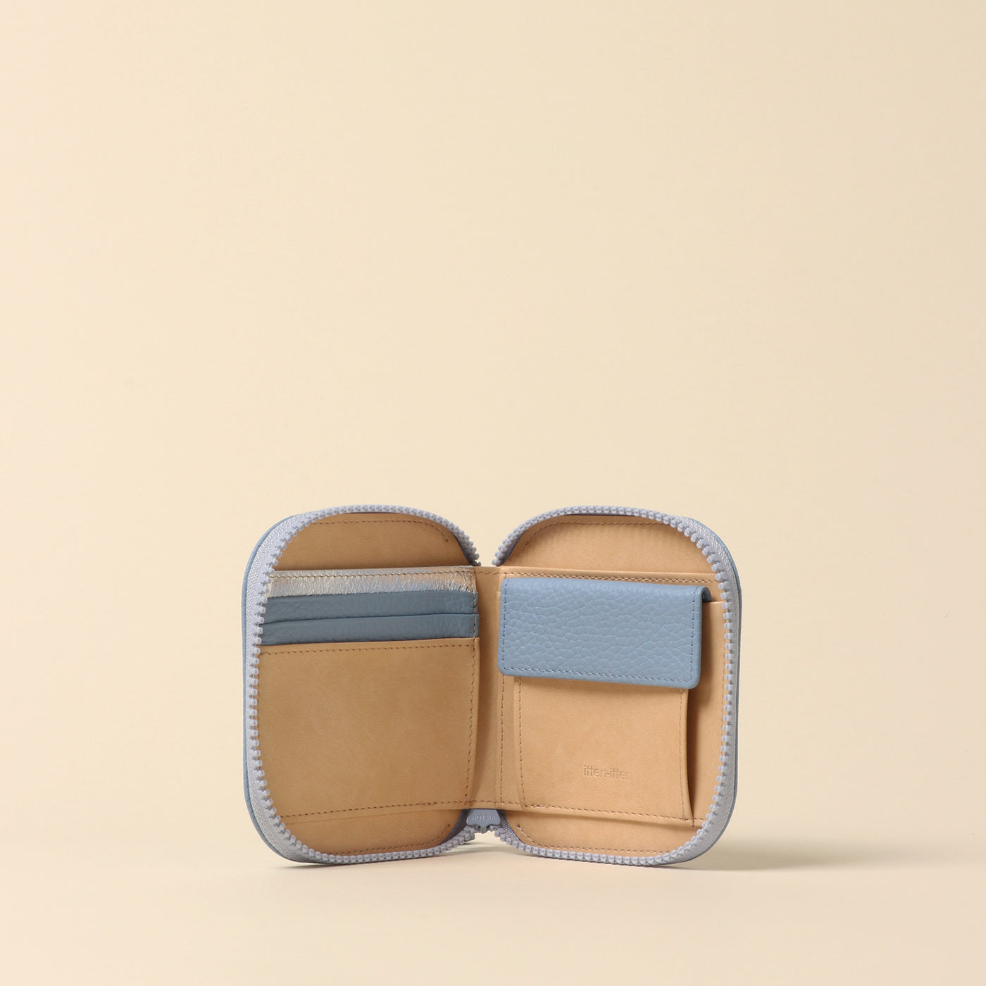 ＜itten-itten> Round mini wallet / warm beige